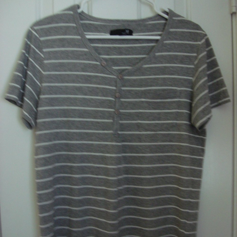 Wide collar striped shirt